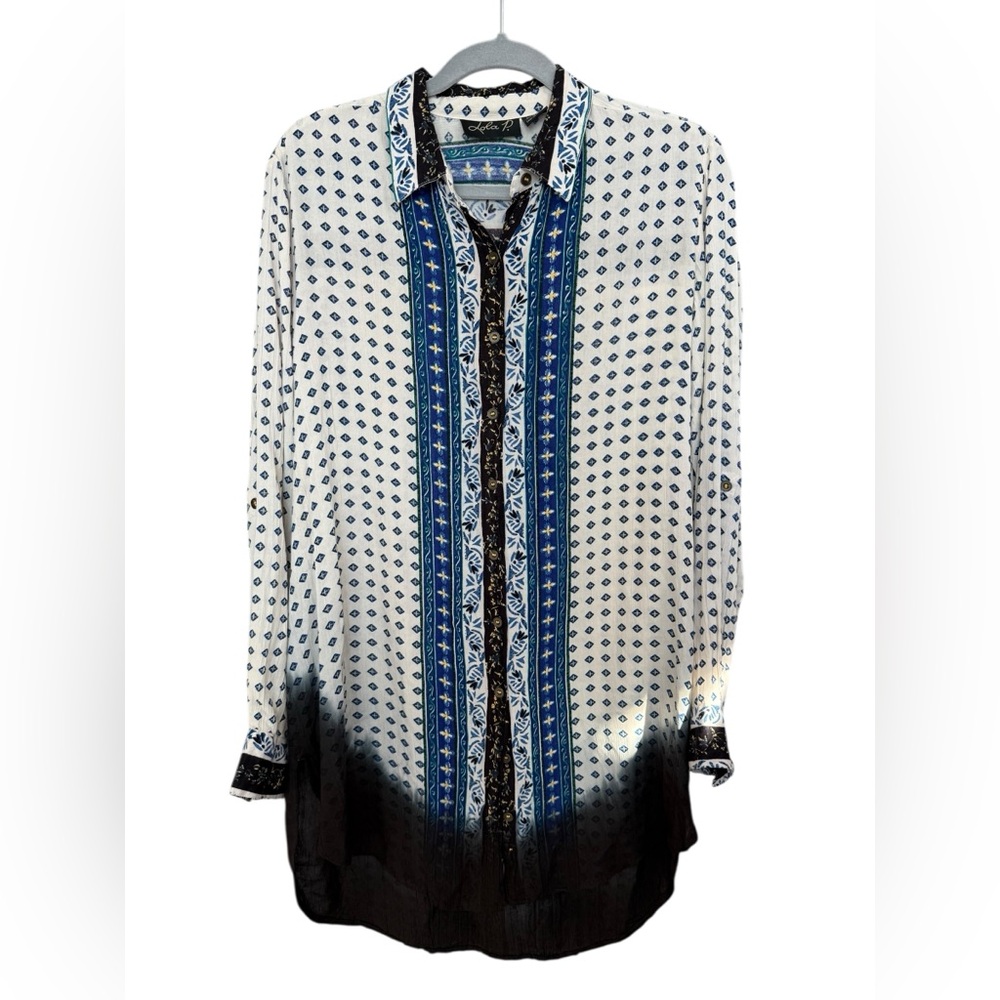 Lola Blue‎ and Black Geometric Button Down Shirt